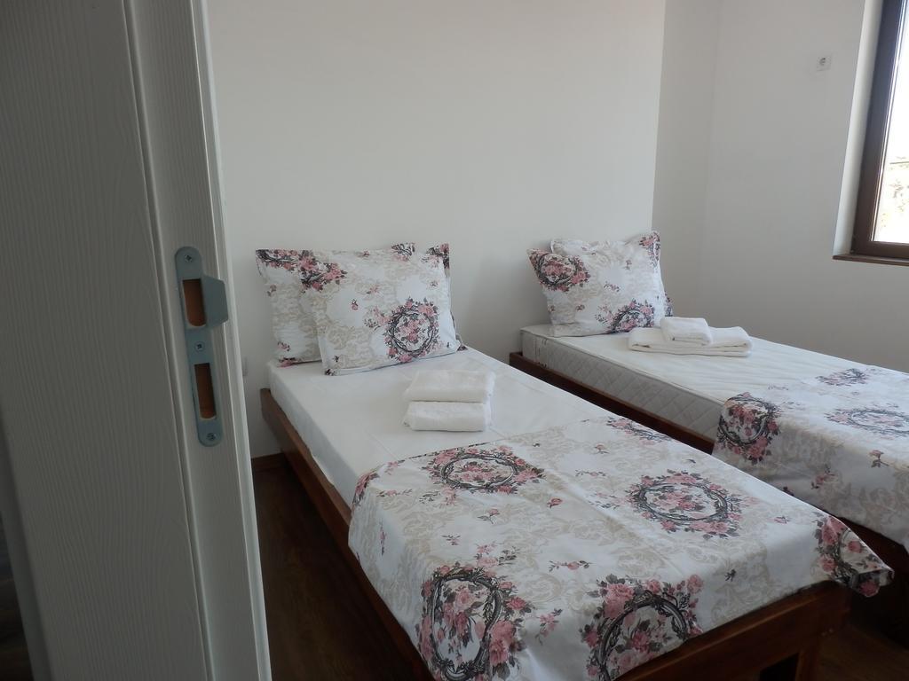 Aleksandrovo Apartments Ngoại thất bức ảnh